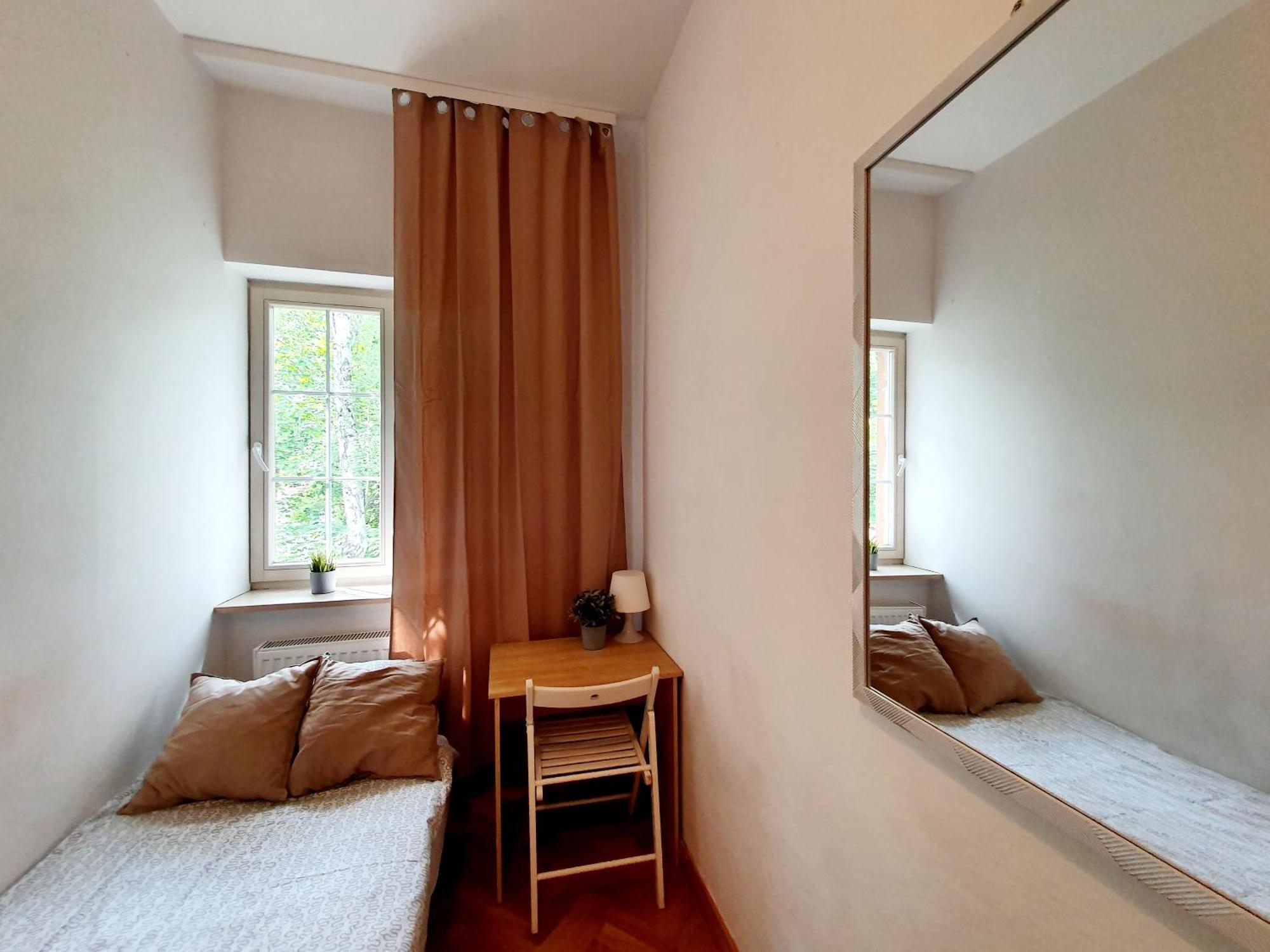 Tanie Pokoje W Centrum Hostel *